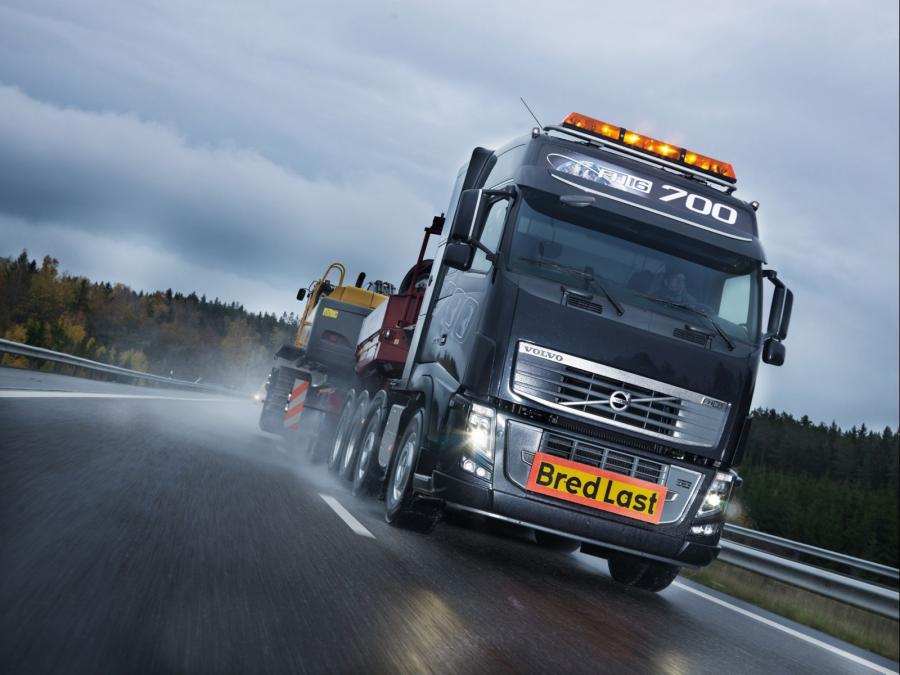 Volvo FH16 700 8x4 2009 года  (фото 7 из 10)